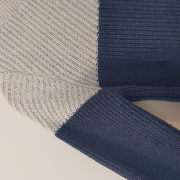 Roots Sweater - Picture 9 of 11